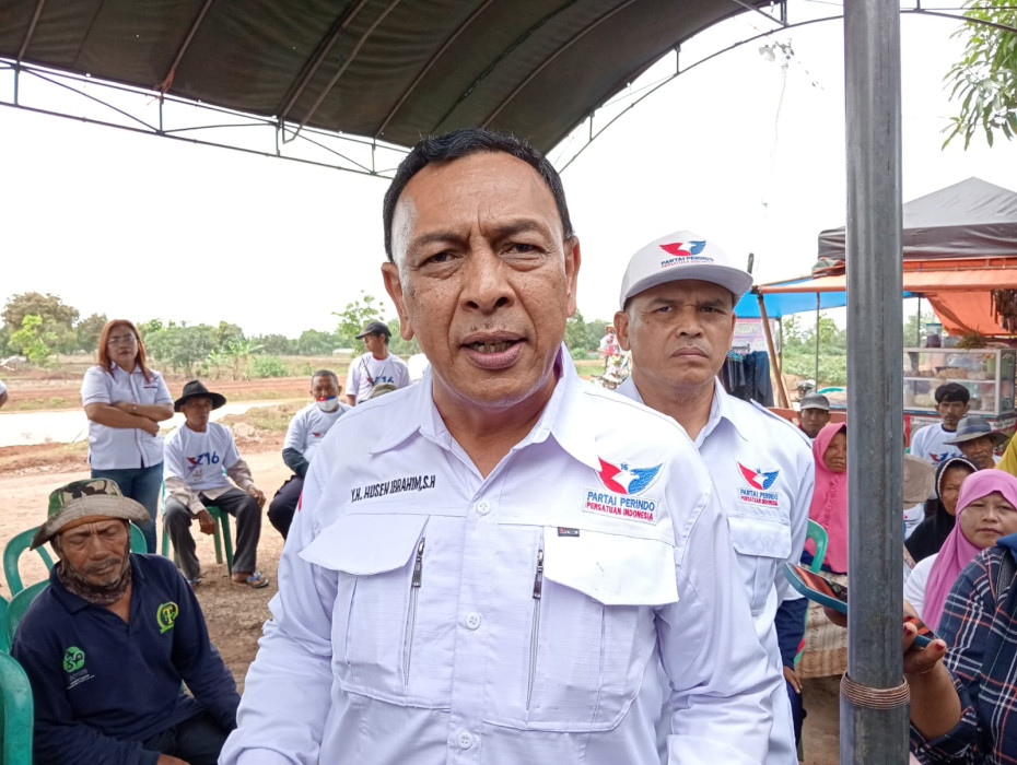 Caption: Ketua Bappilu Perindo Jawa barat saat memberikan keterangan pers. Foto: Selamet Hidayat